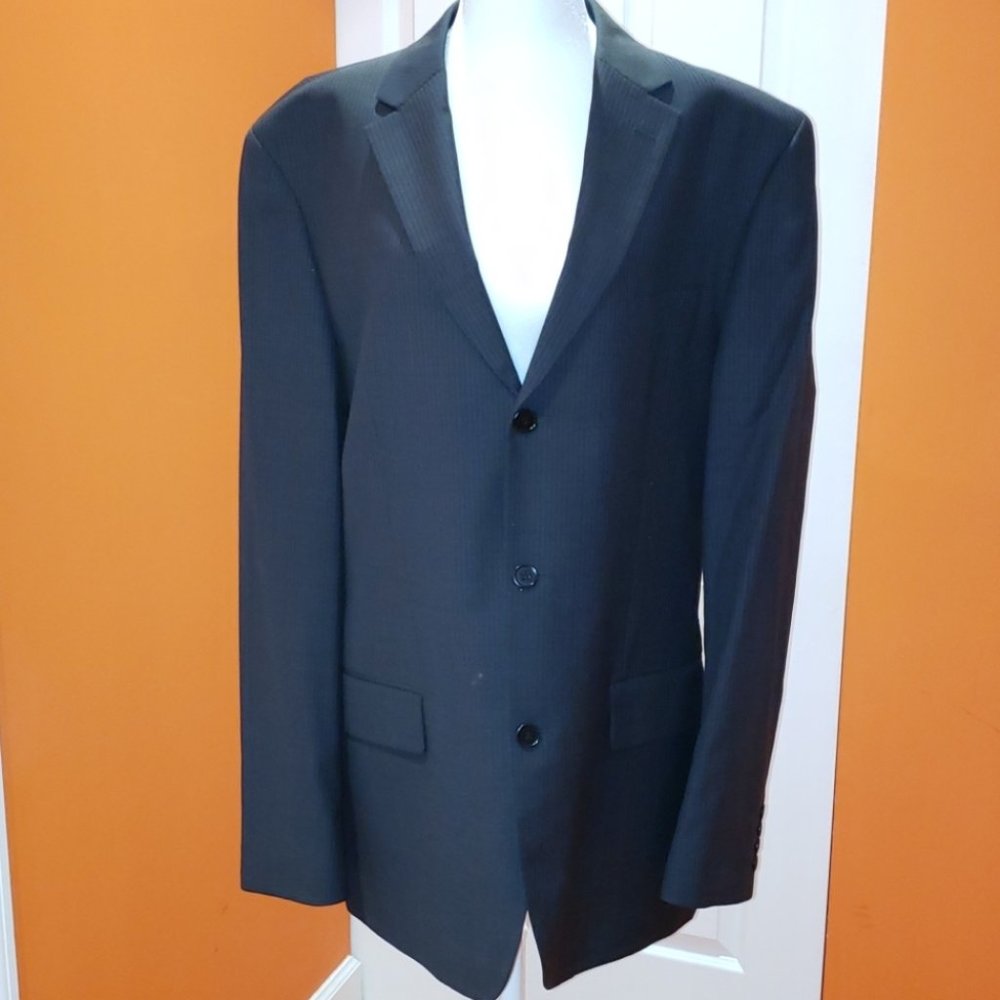 United COLORS OF BENETTON 2 PIECE SUIT SIZE 44